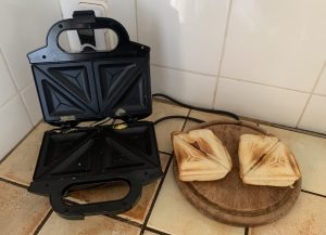 Tefal Ultracompact SM1552 Sandwichmaker nach der Zubereitung