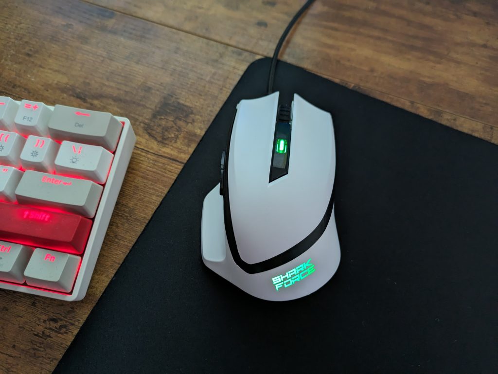 Titelbil der Sharkoon Shark Force II Gaming-Maus