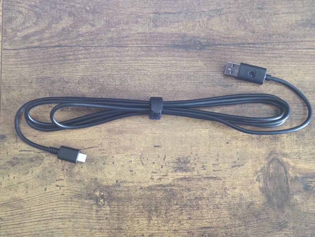 USB-Kabel der Roccat Vulcan TKL Gaming-Tastatur