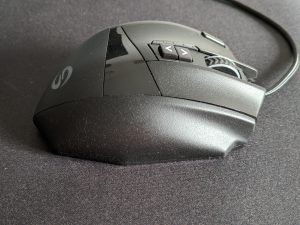 UtechSmart Venus Gaming-Maus von der rechten Seite