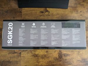 Verpackung der Sharkoon Skiller SGK20 Gaming-Tastatur von hinten