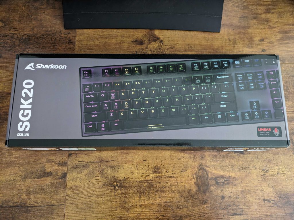 Verpackung der Sharkoon Skiller SGK20 Gaming-Tastatur von vorne