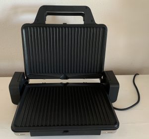 WMF Lono Kontaktgrill geöffnet