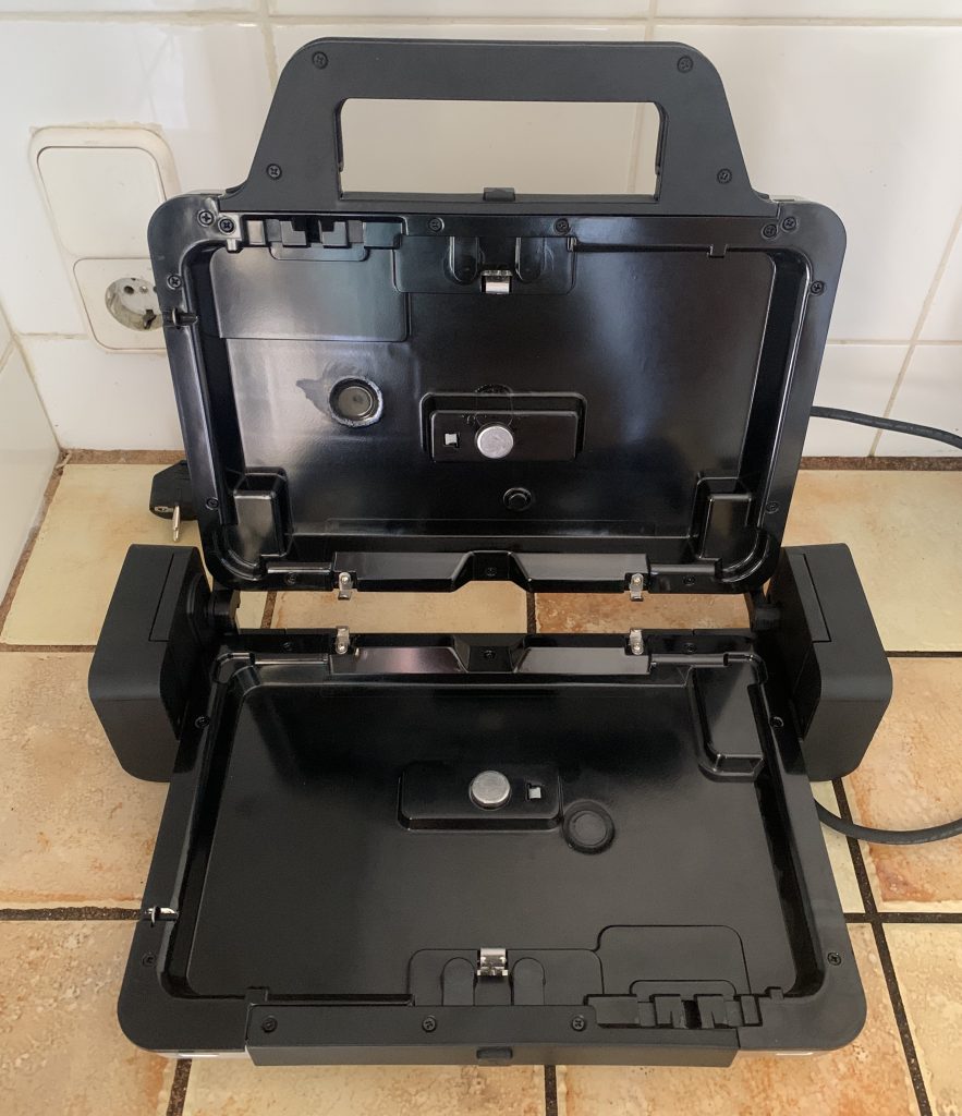 WMF Lono Kontaktgrill mit abgenommenen Grillplatten