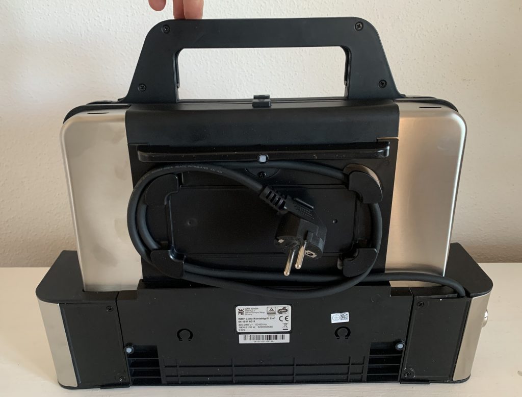 WMF Lono Kontaktgrill von unten mit Kabelaufwicklung