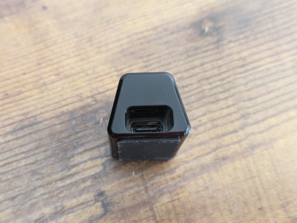 Wireless-Dongle der Razer Cobra Pro Gaming-Maus (3)