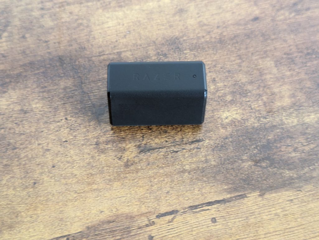 Wireless-Dongle der Razer Deathadder V3 Pro Gaming-Maus