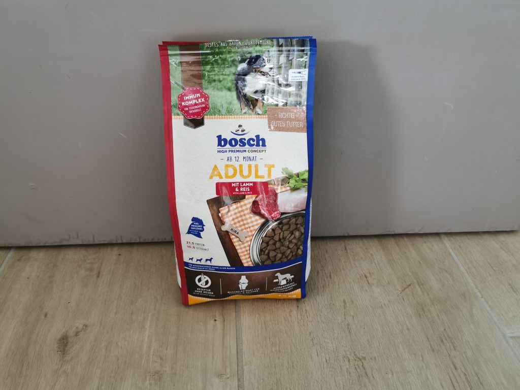 bosch HPC Adult mit Lamm und Reis Hundetrockenfutter Beutel von vorn