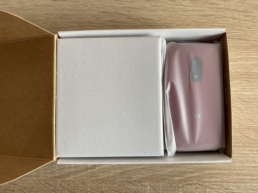 Doro 6040 Seniorenhandy in der Verpackung 1