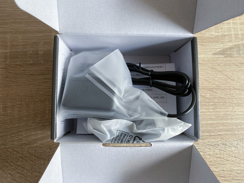 Panasonic KX-TU110 EXB Seniorenhandy in der Verpackung 2