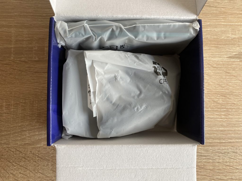 Uleway M2302 Seniorenhandy in der Verpackung 2