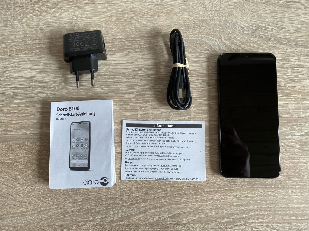 Doro 8100 4G Seniorenhandy ausgepackt 2