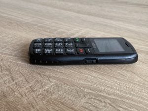 Artfone C1+ Seniorenhandy rechte Seite