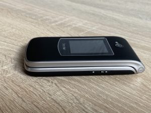 Beafon SL645 Seniorenhandy rechte Seite