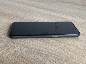 Doro 8100 4G Seniorenhandy rechte Seite