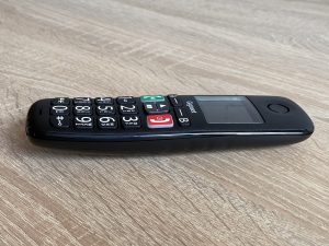 Gigaset E290 Seniorenhandy rechte Seite