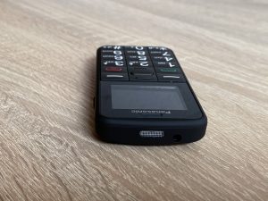 Panasonic KX-TU110 EXB Seniorenhandy Oberseite
