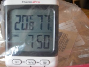 ThermoPro TP152 Thermo-Hygrometer Test Luftfeuchtigkeit