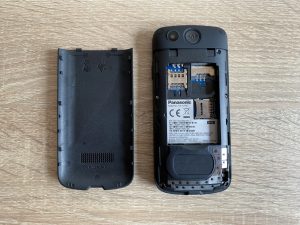 Panasonic KX-TU110 EXB Seniorenhandy Innen