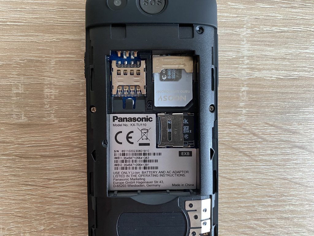 Panasonic KX-TU110 EXB Seniorenhandy eingelegte Karten