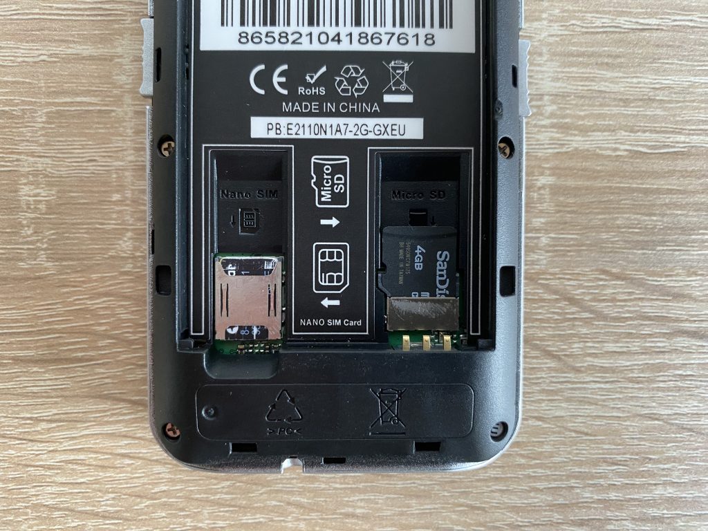 Easyfone Prime-A7 Seniorenhandy eingelegte Karten