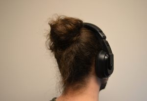 Hama Thomson TV Over-Ear-Kopfhörer aufgesetzt Rückansicht