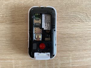 Doro 6040 Seniorenhandy eingelegte Karten