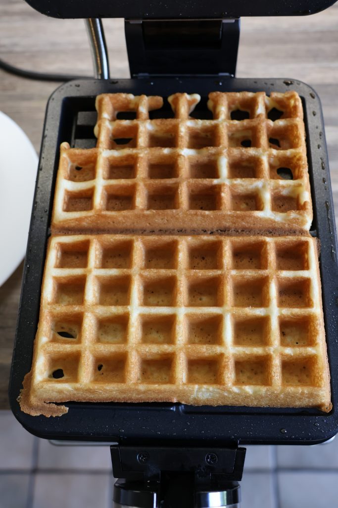 Krups FDD95D Waffeleisen Mit Löchern