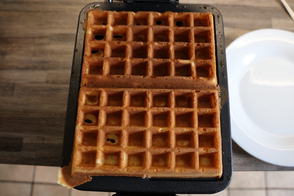 Krups FDD95D Waffeleisen lecker