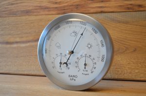 GardenMate Hygrometer und Barometer Frontansicht