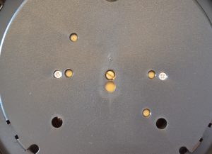 GardenMate Hygrometer und Barometer Detailansicht Kalibrierschraube