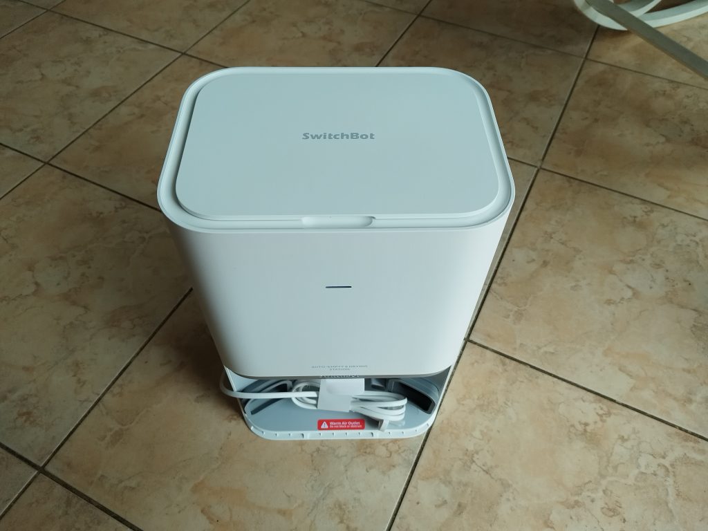 Basisstation-des-SwitchBot-S10-Saug-Wisch-Roboters-ohne-Folie