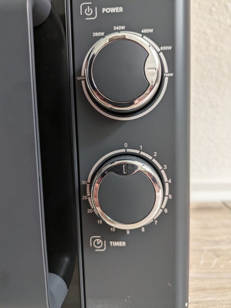 Bedienfeld der CASO Design M20 Ecostyle Mikrowelle