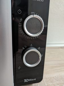 Bedienfeld der Cecotec Microondas ProClean 3050 Mikrowelle