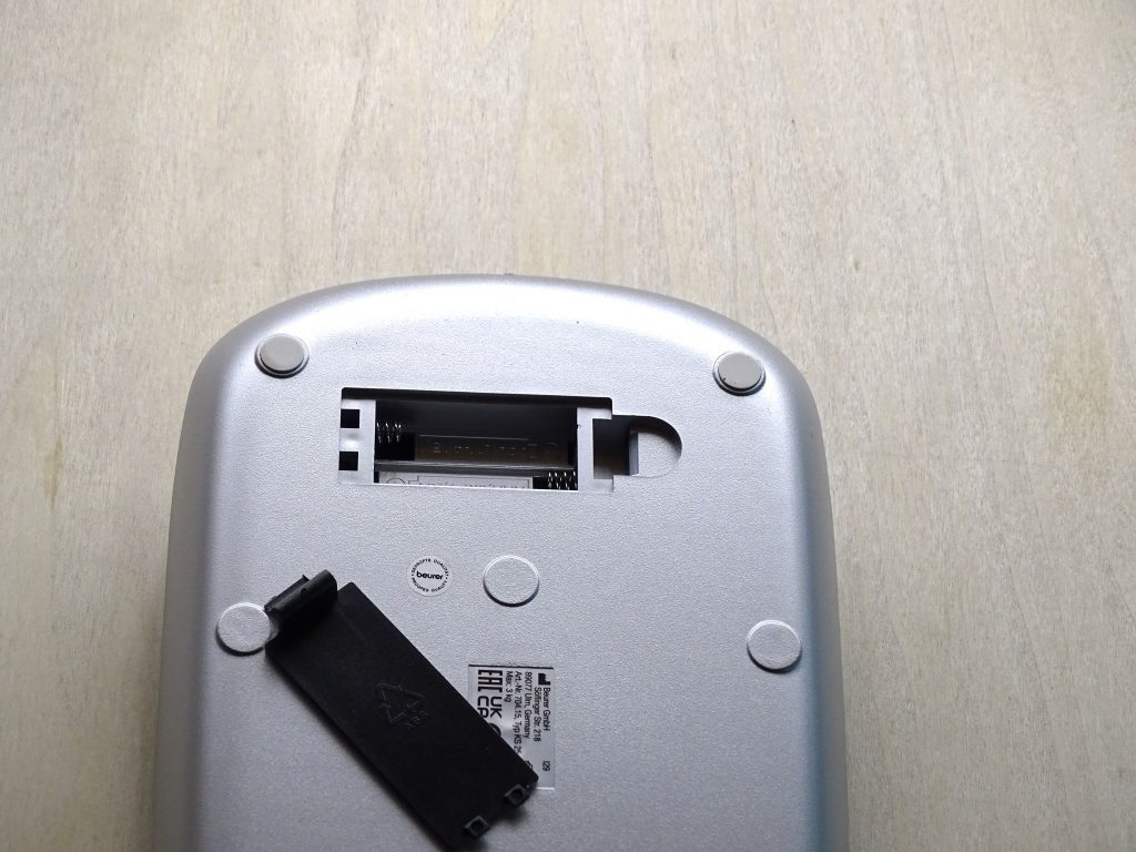 Beurer KS 25 Batteriefach geöffnet