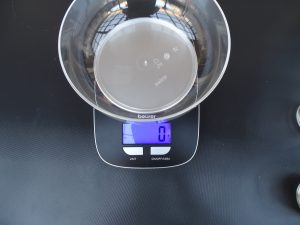 Beurer Küchenwaage Test Tarafunktion mit Hintergrundbeleuchtung