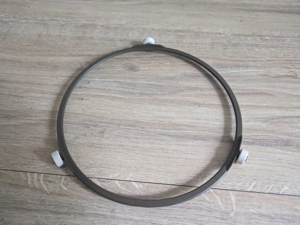 Drehring der Sharp R642BKW Mikrowelle
