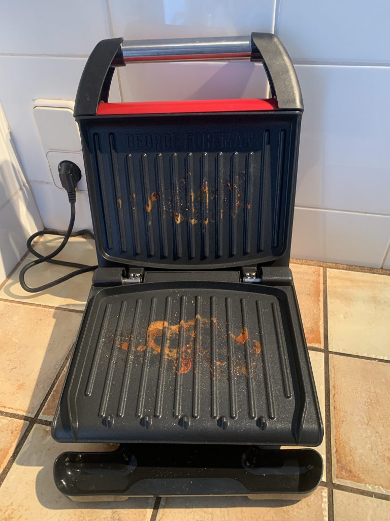 George Foreman ‎25030-56 Kontaktgrill Grillplatten nach der Verwendung