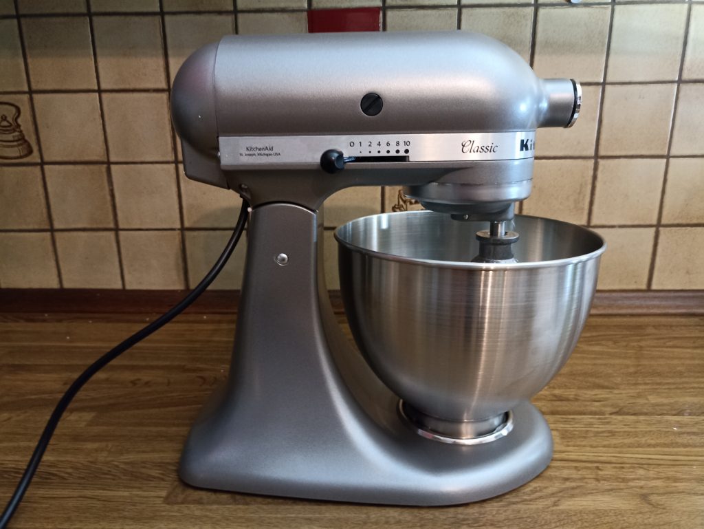 KitchenAid 5K45SSESL Küchenmaschine, Maschine mit Schneebesen und Schüssel