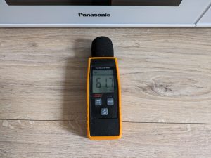 Lautstärke der Panasonic NN-E20JWMEPG Mikrowelle