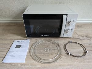 Lieferumfang der Orbegozo MI 2115 Mikrowelle