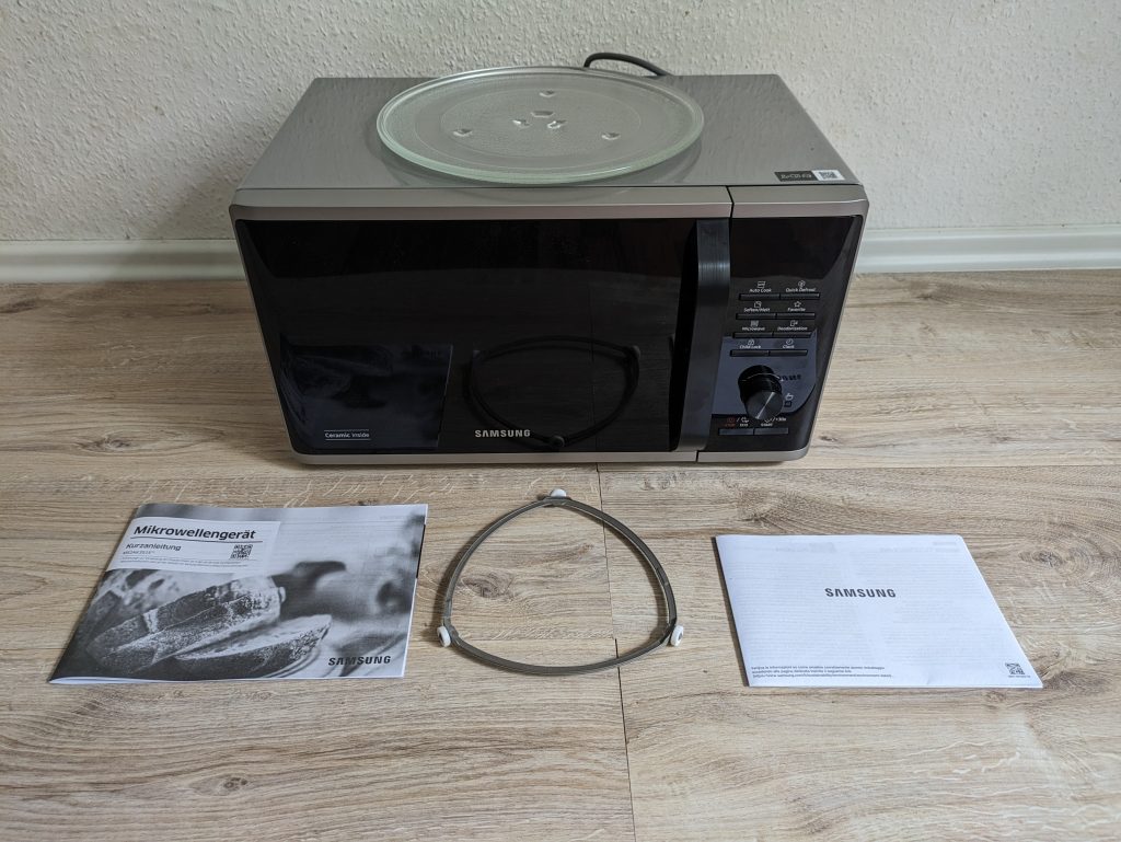 Lieferumfang der Samsung MS2AK3515ASEG Mikrowelle