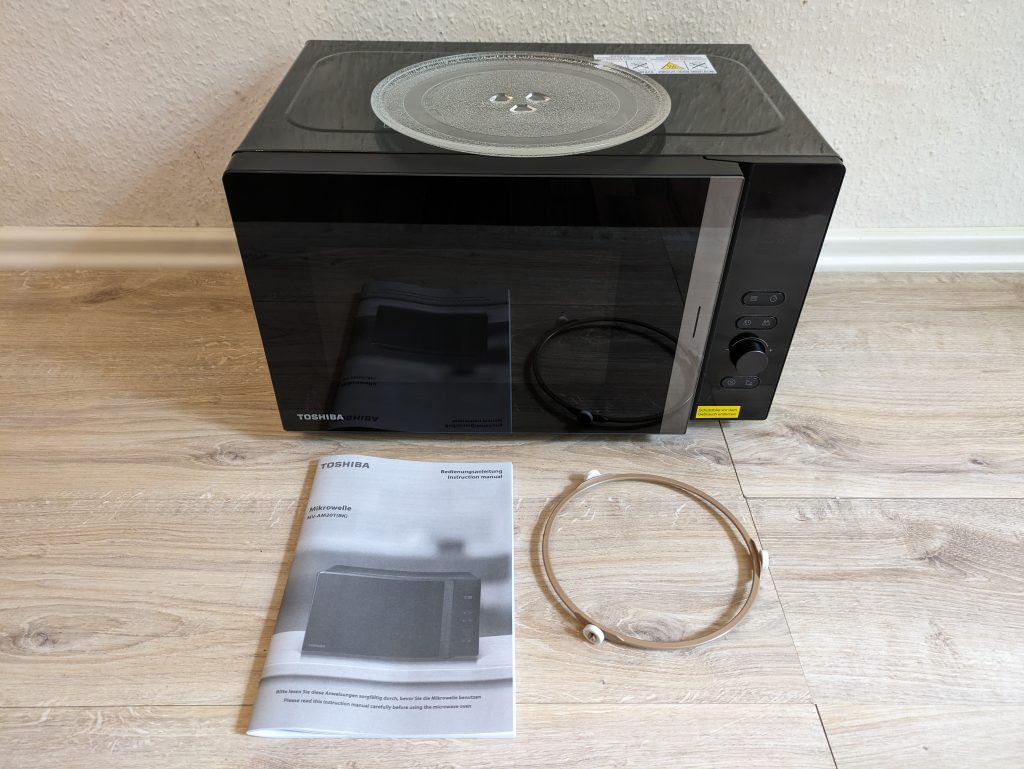 Lieferumfang der Toshiba MV-AM20T Mikrowelle