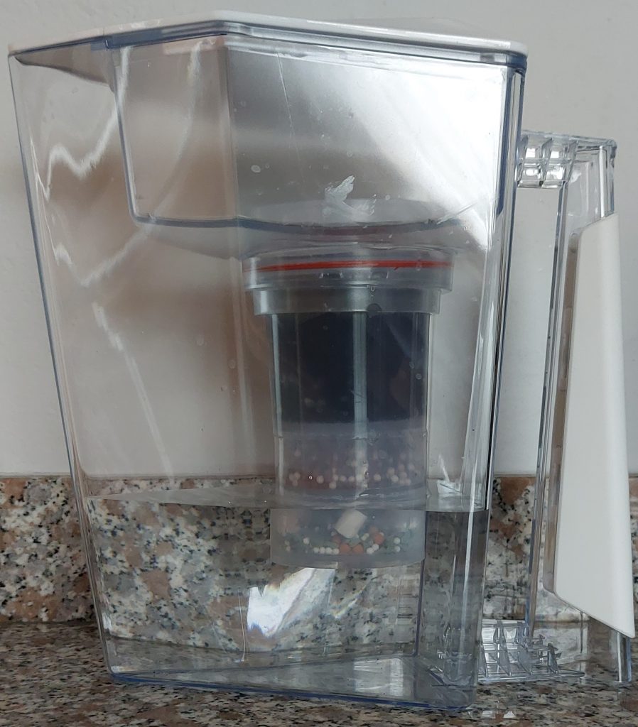 Maunawai Kini Wasserfilter gefiltertes Wasser