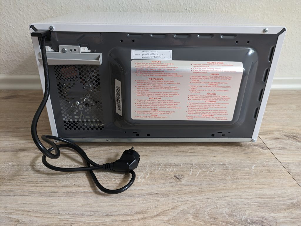 Panasonic NN-E20JWMEPG Mikrowelle von hinten