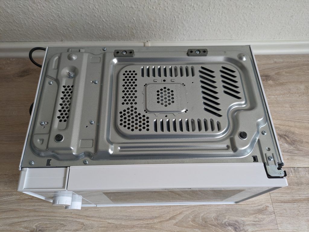 Panasonic NN-E20JWMEPG Mikrowelle von unten