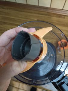 Philips Viva Collection Küchenmaschine, Knethaken einbauen