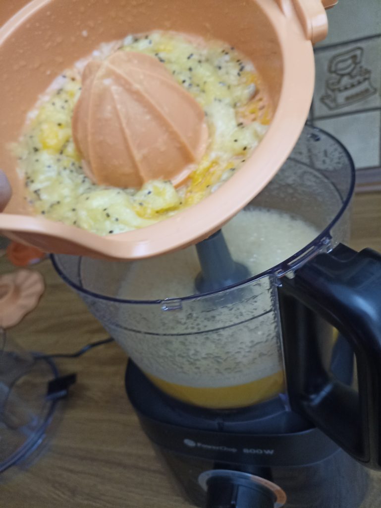 Philips Viva Collection Küchenmaschine, Zitruspresse Saft und Reste 2