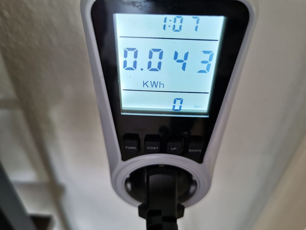 Rowenta DW5325 Focus Excel Dampfbügeleisen Stromverbrauch Maximaltemperatur