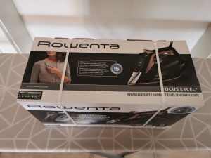 Rowenta DW5325 Focus Excel Dampfbügeleisen Verpackung oben